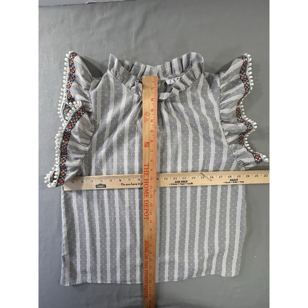 THML sleeveless gray and white striped blouse Women's Medium Boho Chic - Picture 8 of 8
